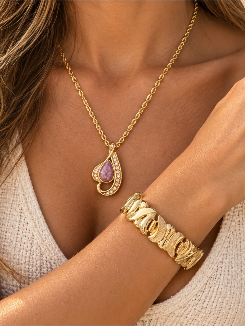 Jewelry bundle Fashion Jewelry Both Gold Tone Purle Stone Necklace EUC